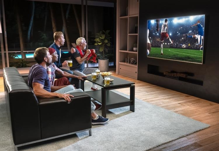 Test IPTV gratuit avant le coup d'envoi d'un match sur Smart TV